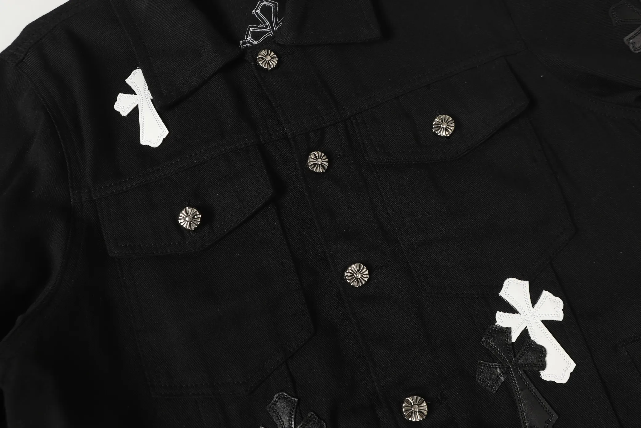 P336 Actual photo [High quality] Code: N666 Color: Picture color Size: M to XXXL Chrome Hearts Croix heart patchwork leather cross patchwork embroidered shirt denim jacket
